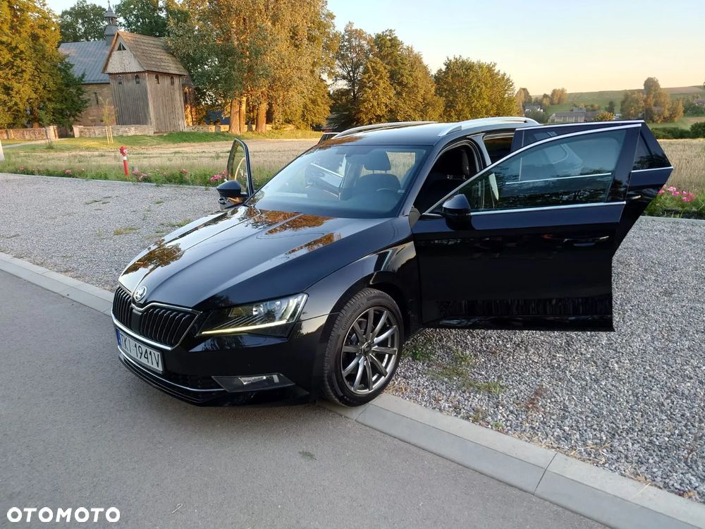 Skoda Superb 2.0 TDI Ambition - 24
