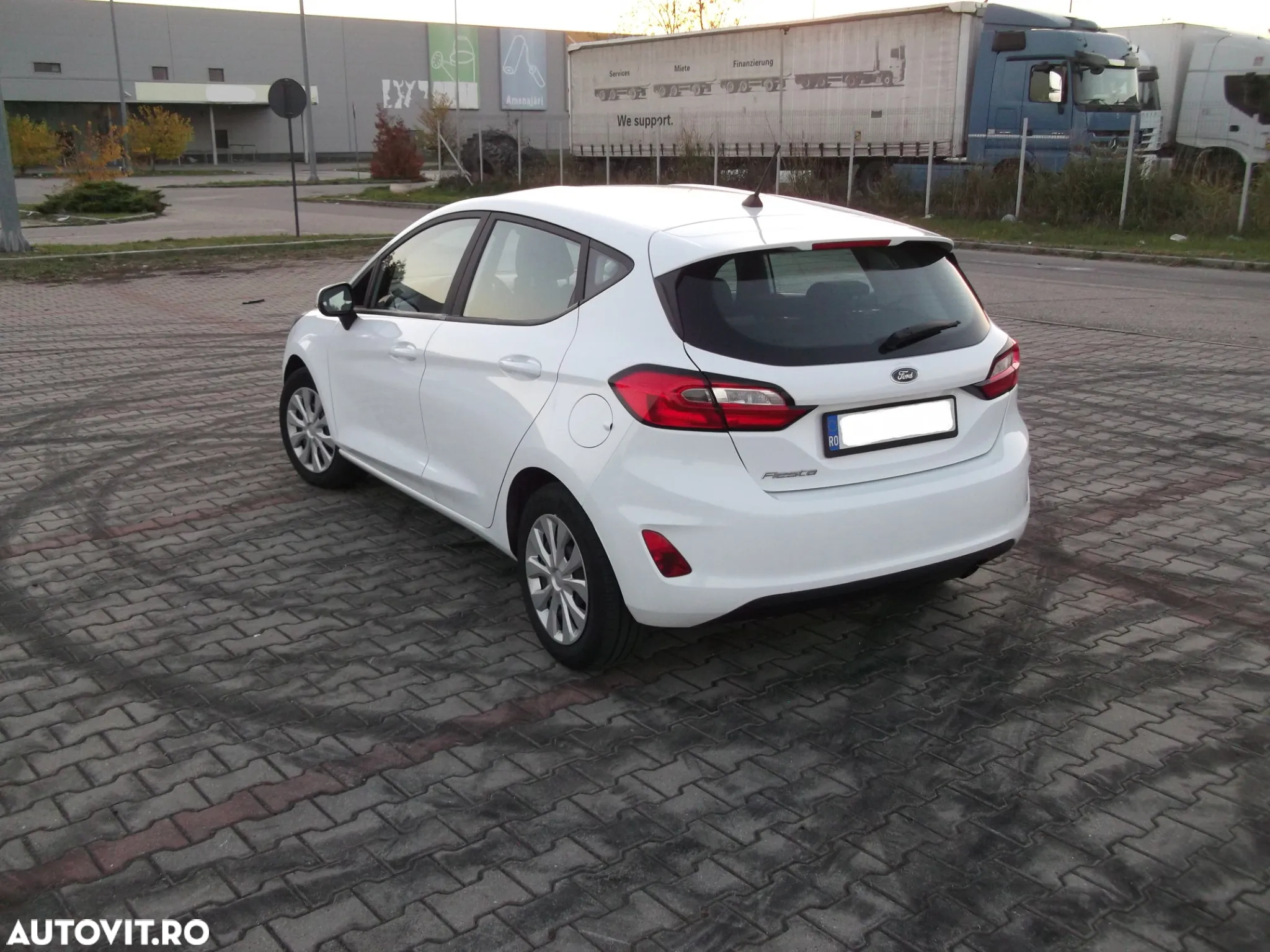Ford Fiesta 1.1 Trend Connected - 2