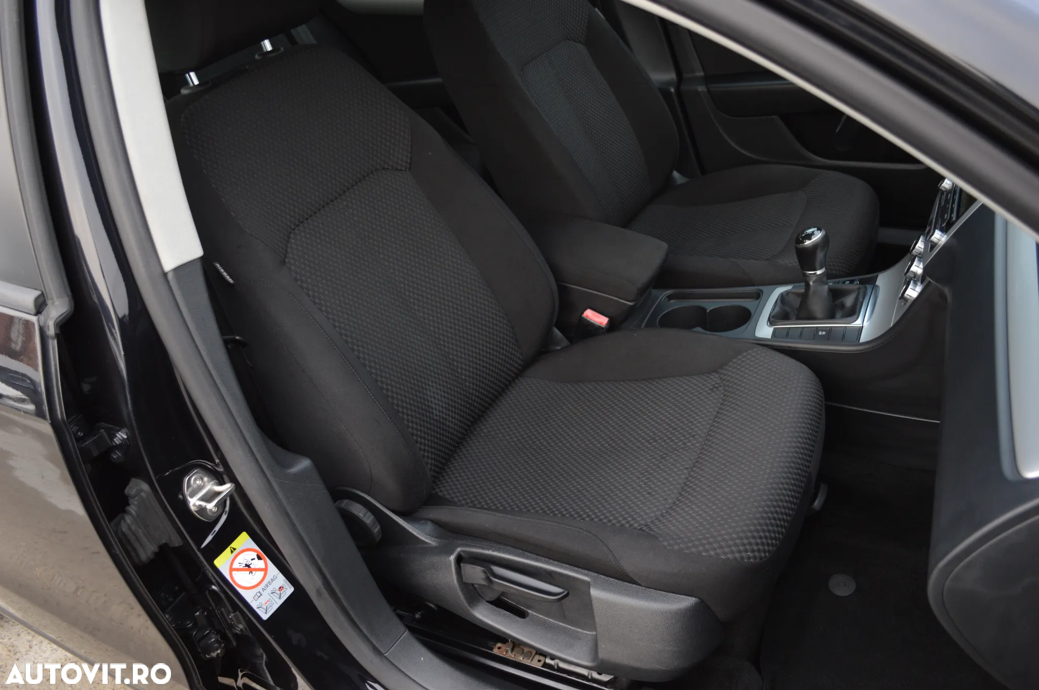 Volkswagen Passat 1.6 TDI BlueMotion - 8