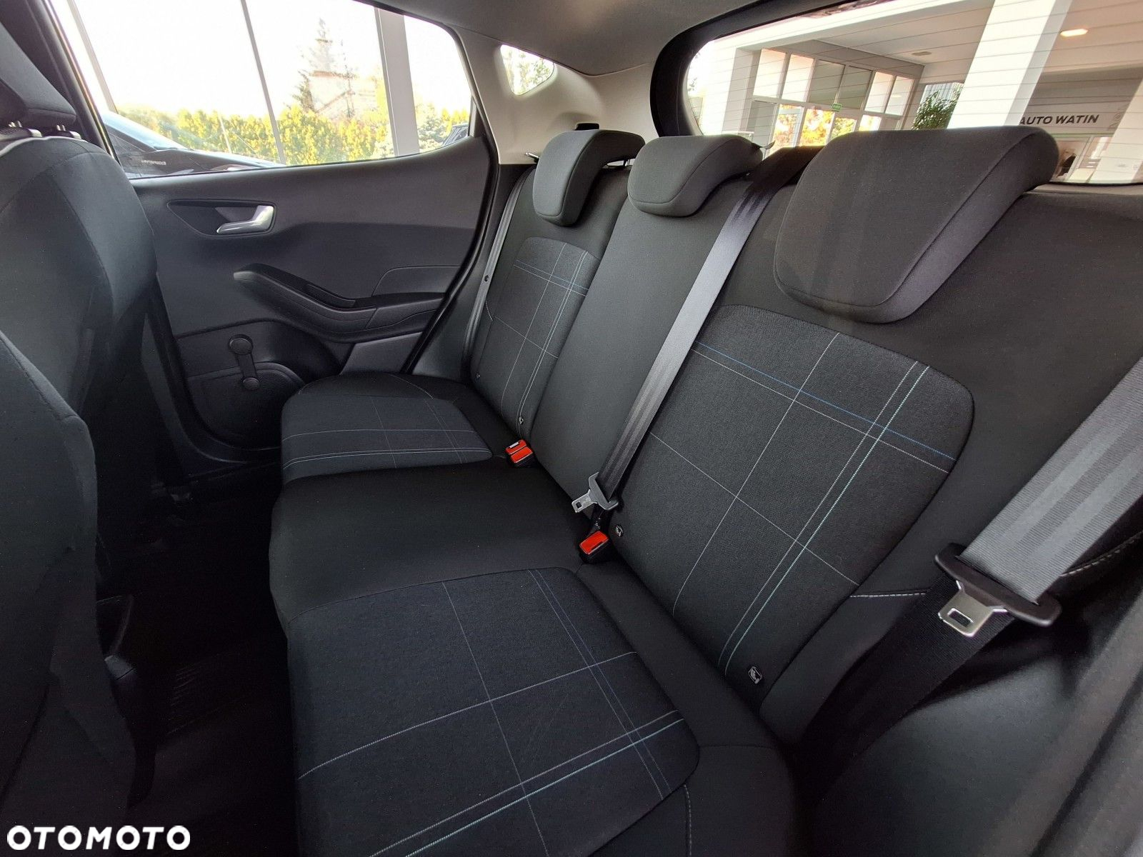 Ford Fiesta 1.0 EcoBoost Trend - 24