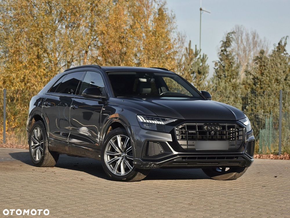 Audi Q8 - 2