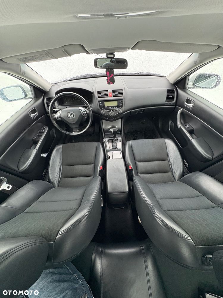 Honda Accord 2.0 Comfort - 17