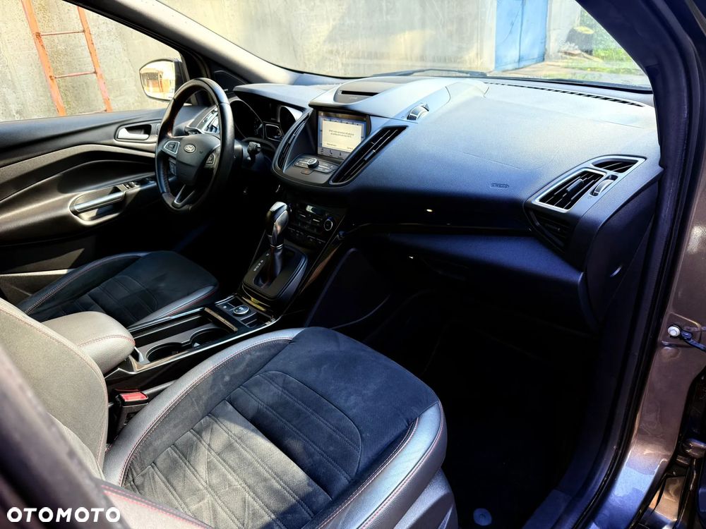 Ford Kuga 1.5 EcoBoost 4x4 ST-Line - 15