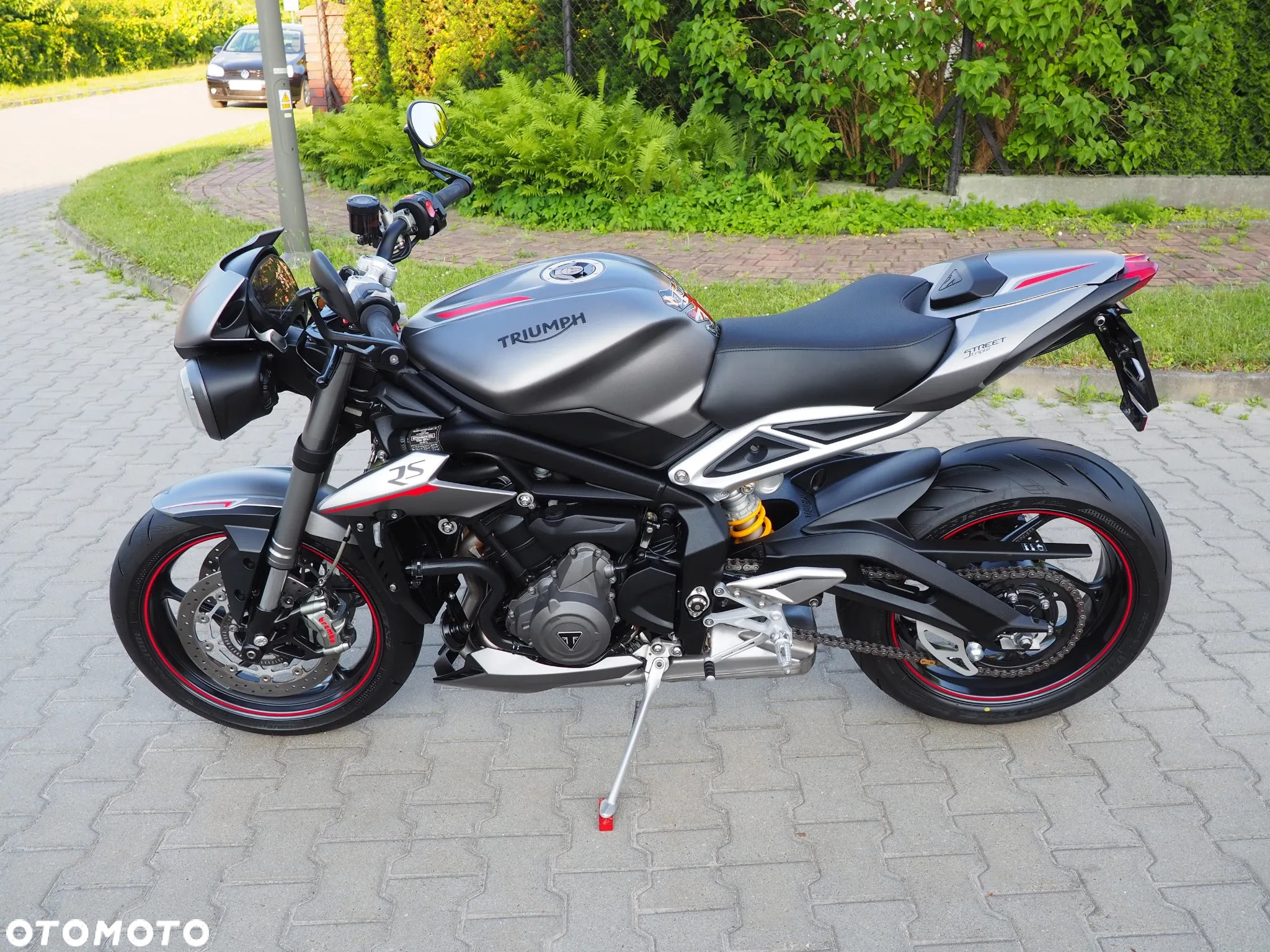Triumph Street Triple - 35