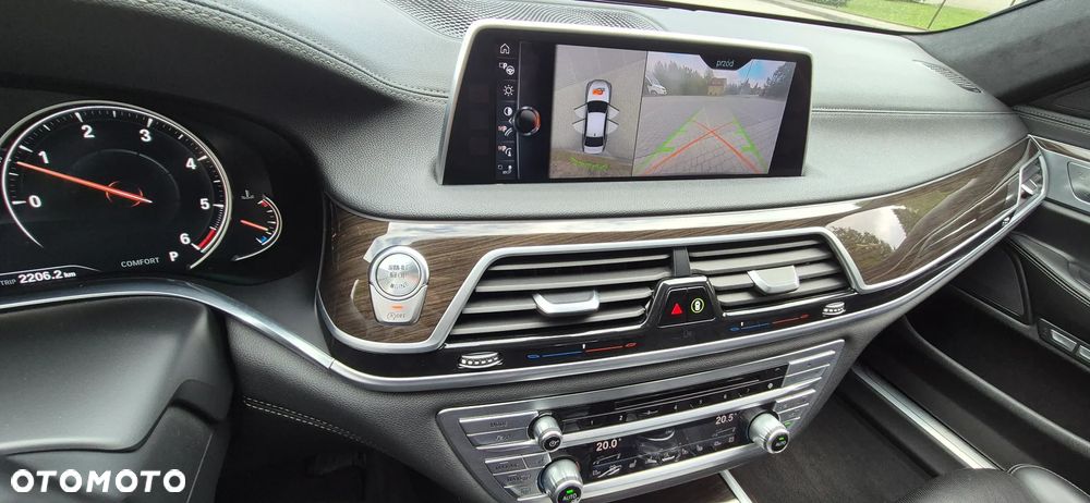 BMW Seria 7 730d xDrive - 29
