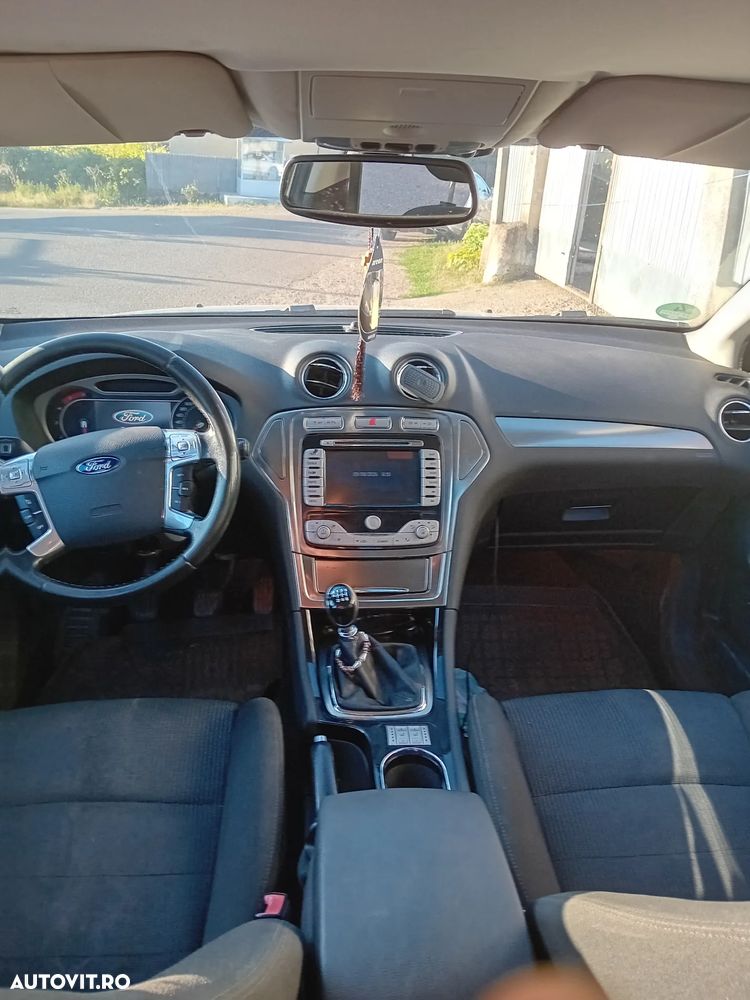 Ford Mondeo 2.0 TDCI Titanium - 8