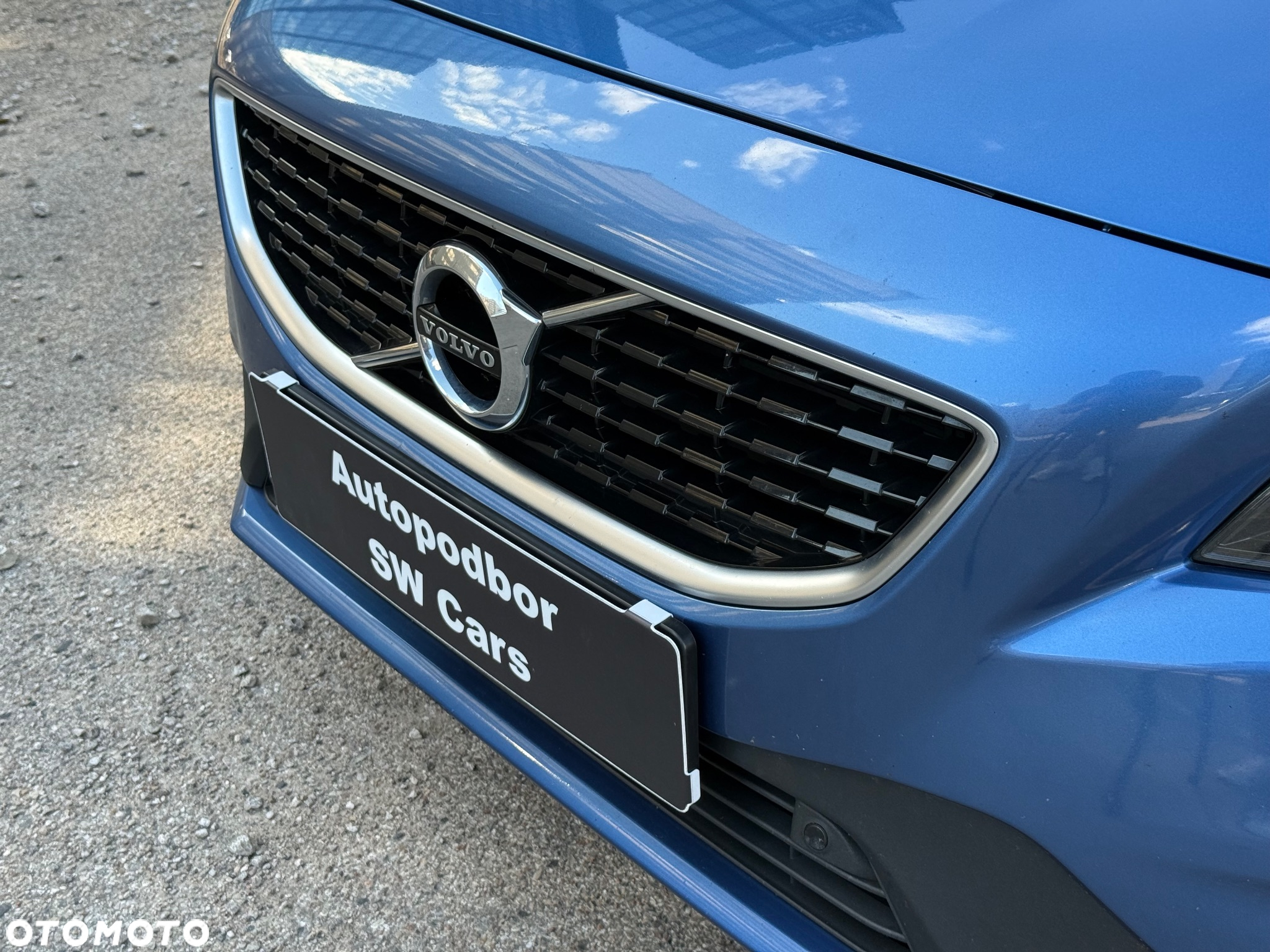Volvo V40 T4 Drive-E R-Design Momentum - 27