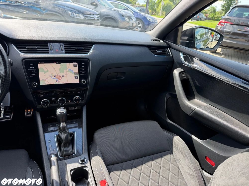 Skoda Octavia 2.0 TDI DSG RS - 15