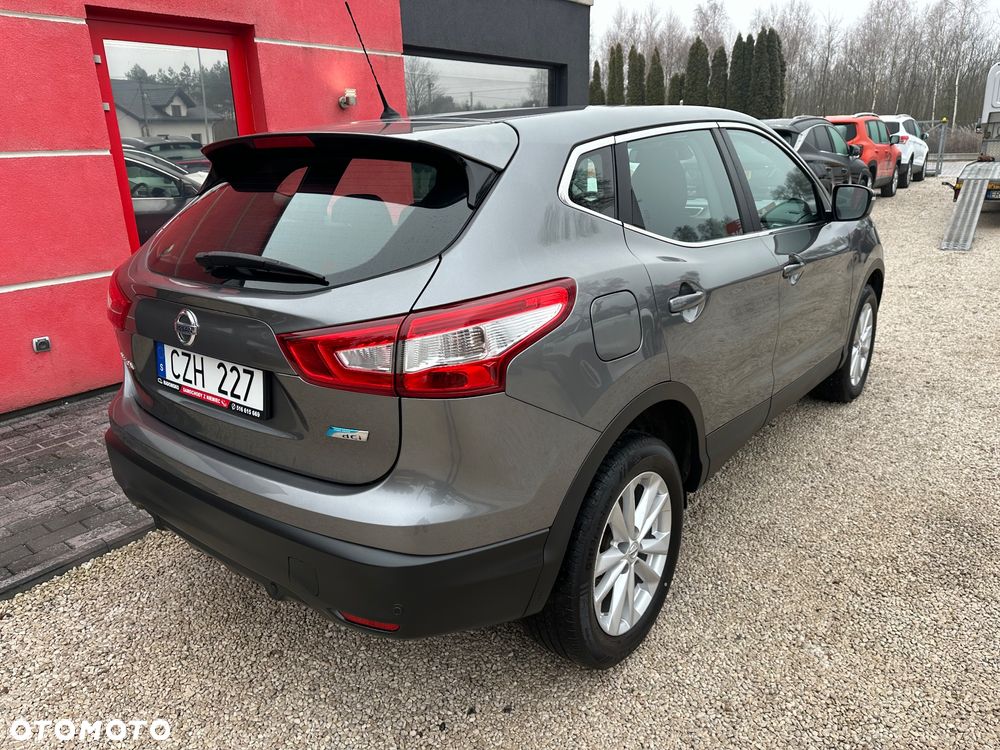 Nissan Qashqai 1.6 DCi N-Connecta EU6 - 2