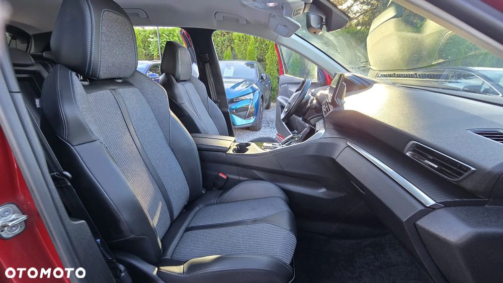 Peugeot 3008 225 e-EAT8 Allure - 3