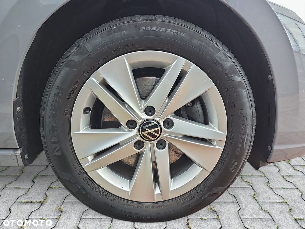 Volkswagen Golf 2.0 TDI Life - 14