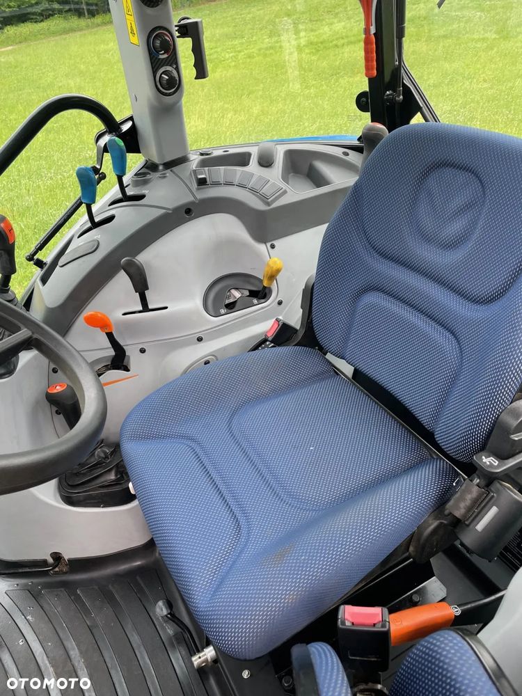 New Holland T 4.55 Ciągnik , ROK 2017 - 9