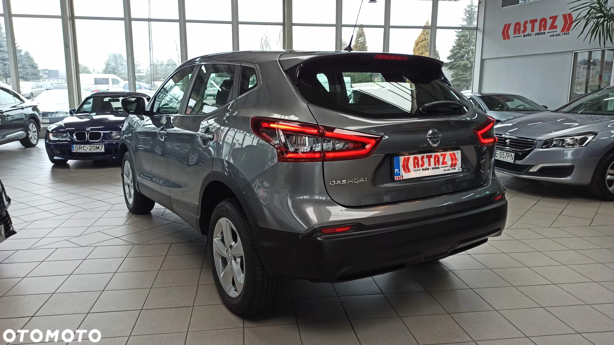 Nissan Qashqai 1.2 DIG-T N-Connecta EU6 - 15