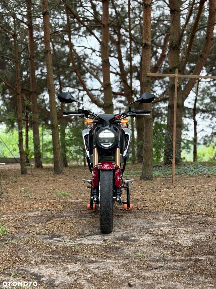 Honda CB - 2