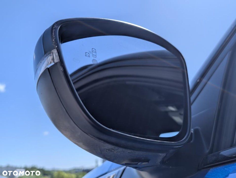 Peugeot 2008 - 9