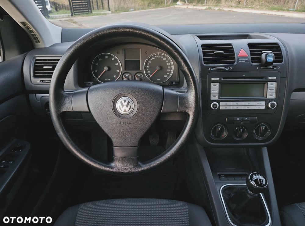Volkswagen Golf V 1.6 Trendline - 22