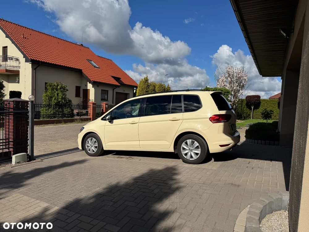 Volkswagen Touran 2.0 TDI SCR DSG Comfortline - 26