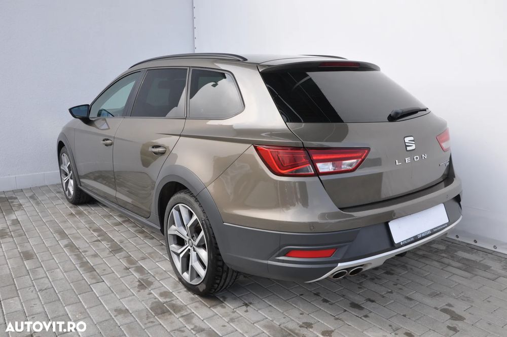 Seat Leon ST 2.0 TDI Start&Stop 4DRIVE X-PERIENCE DSG - 3