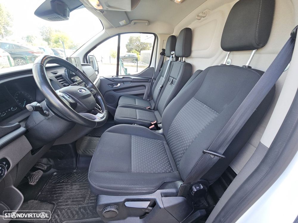 Ford Transit Custom 340 L2H2 VA Auto Trend Nugget Plus - 14