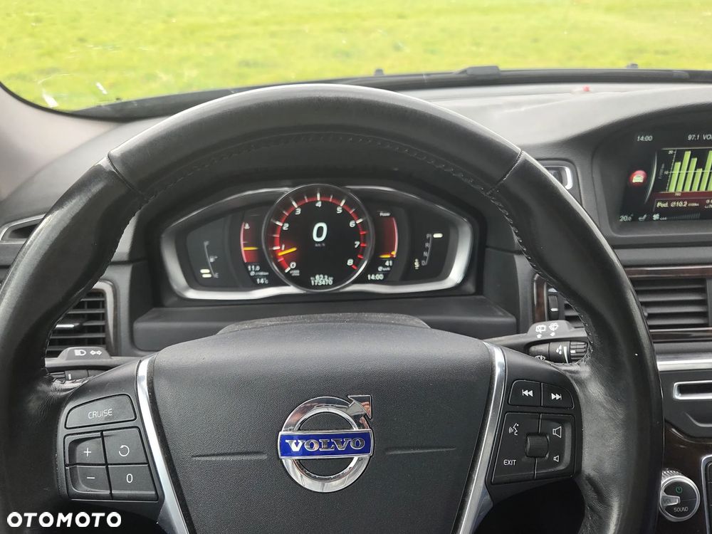 Volvo XC 70 - 9