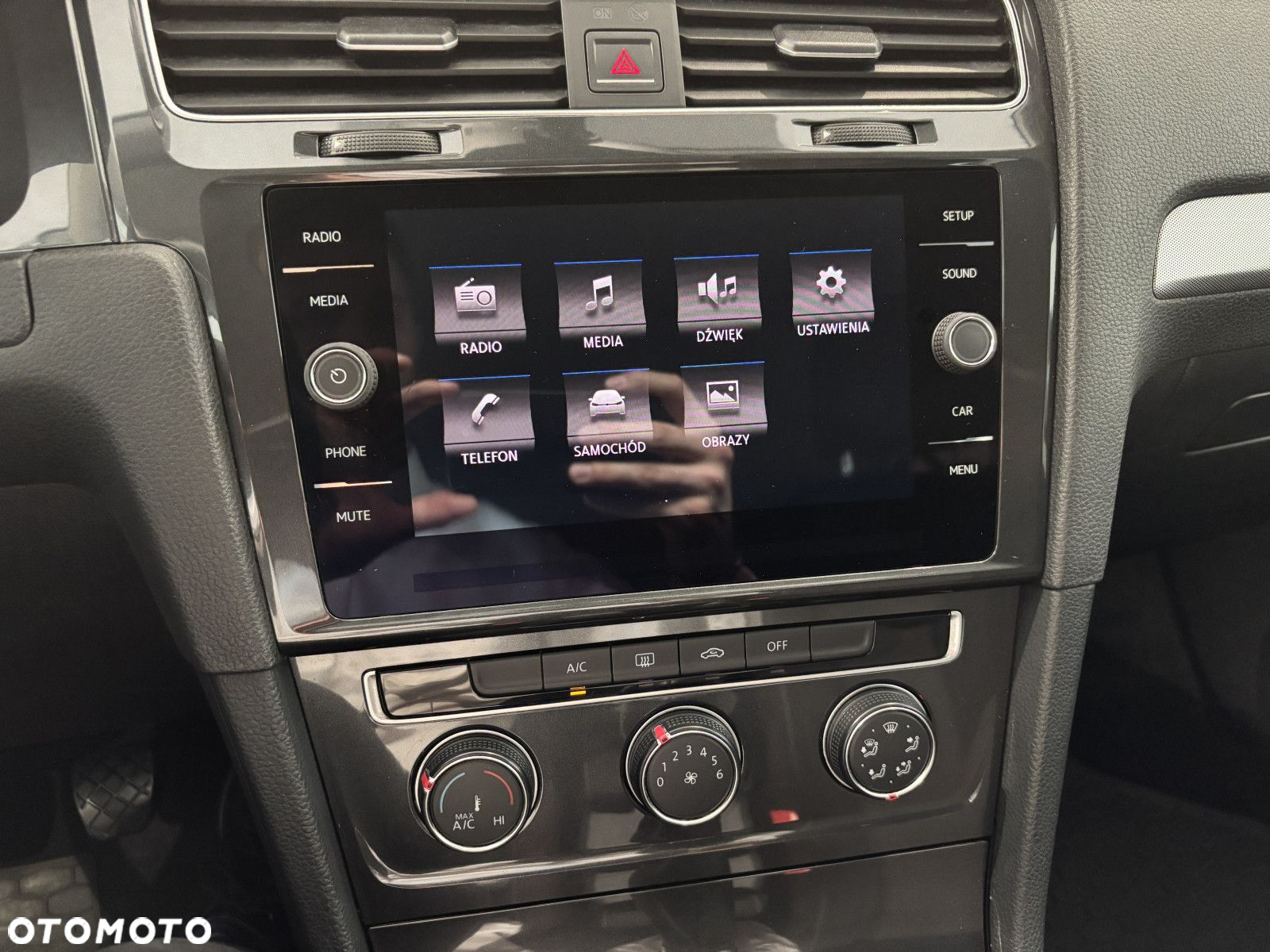 Volkswagen Golf - 20
