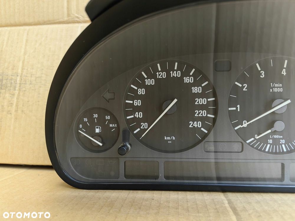 Licznik BMW e39 2.8 BENZYNA Europa manual 6914884 (4480) - 2