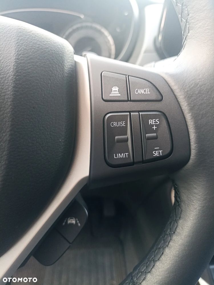 Suzuki SX4 S-Cross 1.5 DualJet Hybrid Premium AGS - 12