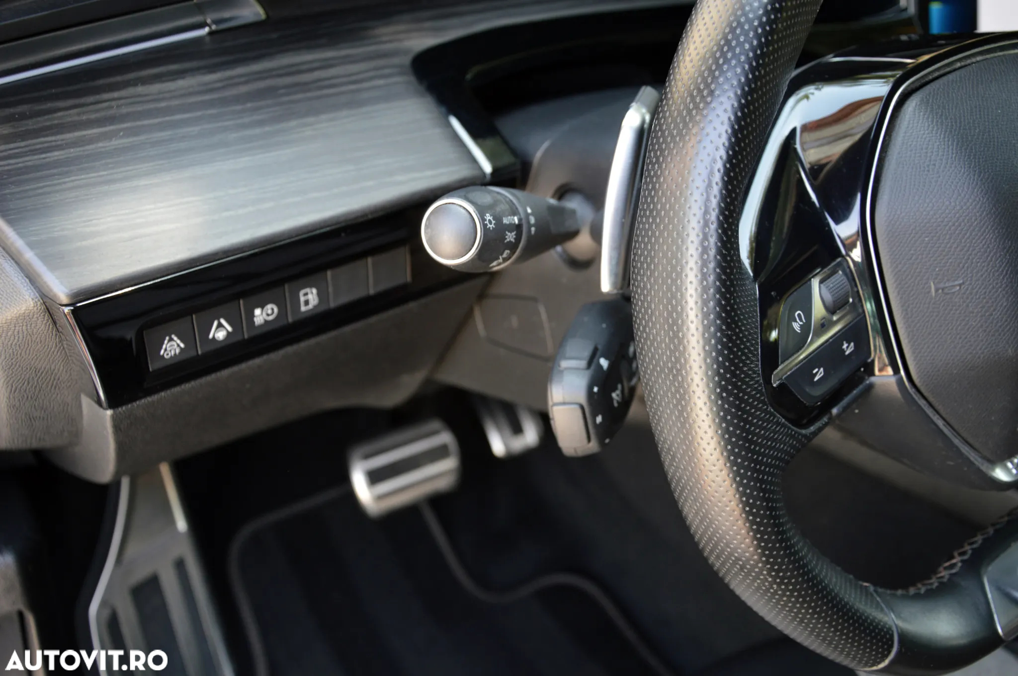 Peugeot 508 Hybrid 225 e-EAT8 GT - 12