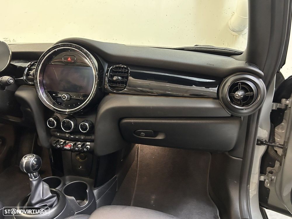 MINI Cabrio One Sport Edition - 46