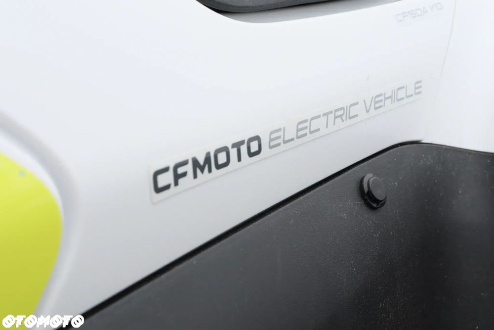 CFMoto CForce - 12