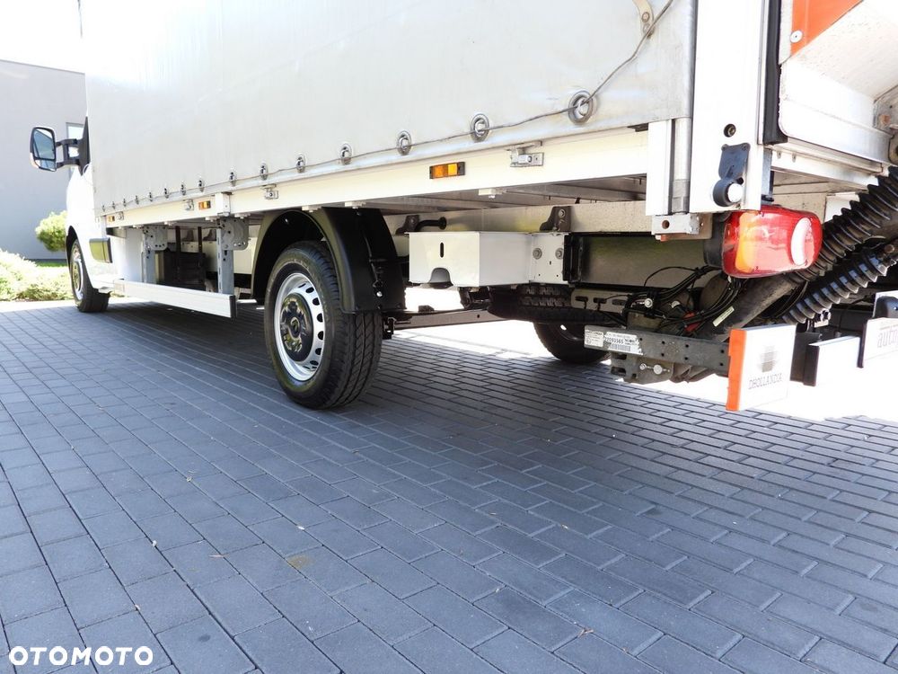 Renault MASTER PLANDEKA WINDA 9 PALET WEBASTO TEMPOMAT LEDY PNEUMATYKA KLIMATYZACJA  165KM - 19