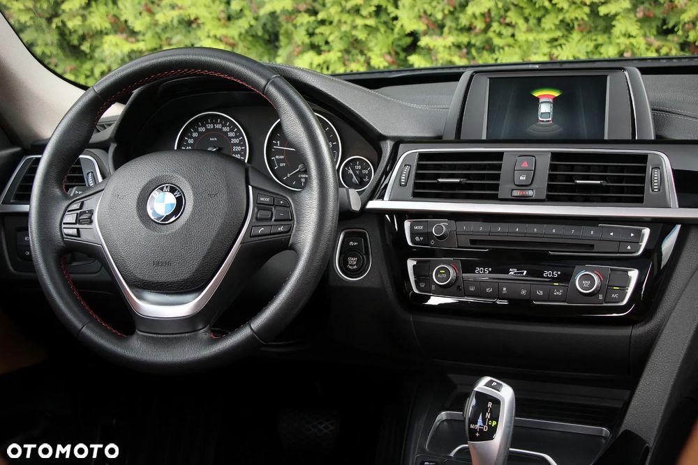 BMW 3GT 320i xDrive Sport Line sport - 28