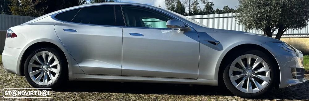 Tesla Model S 75D - 5