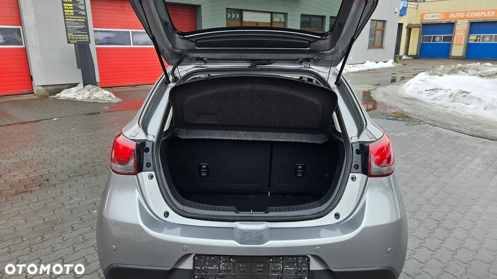 Mazda 2 SKYACTIV-D 105 Center-Line - 32