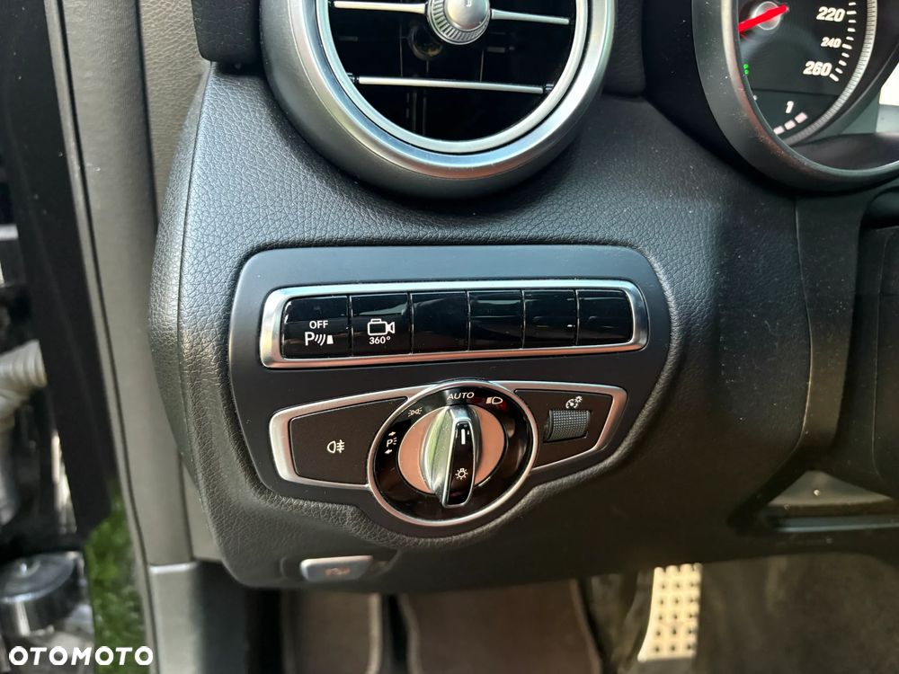 Mercedes-Benz GLC 220 d 4-Matic - 16