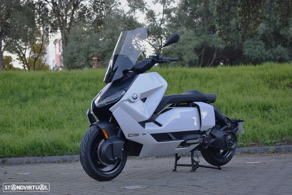 BMW CE 04 - 1
