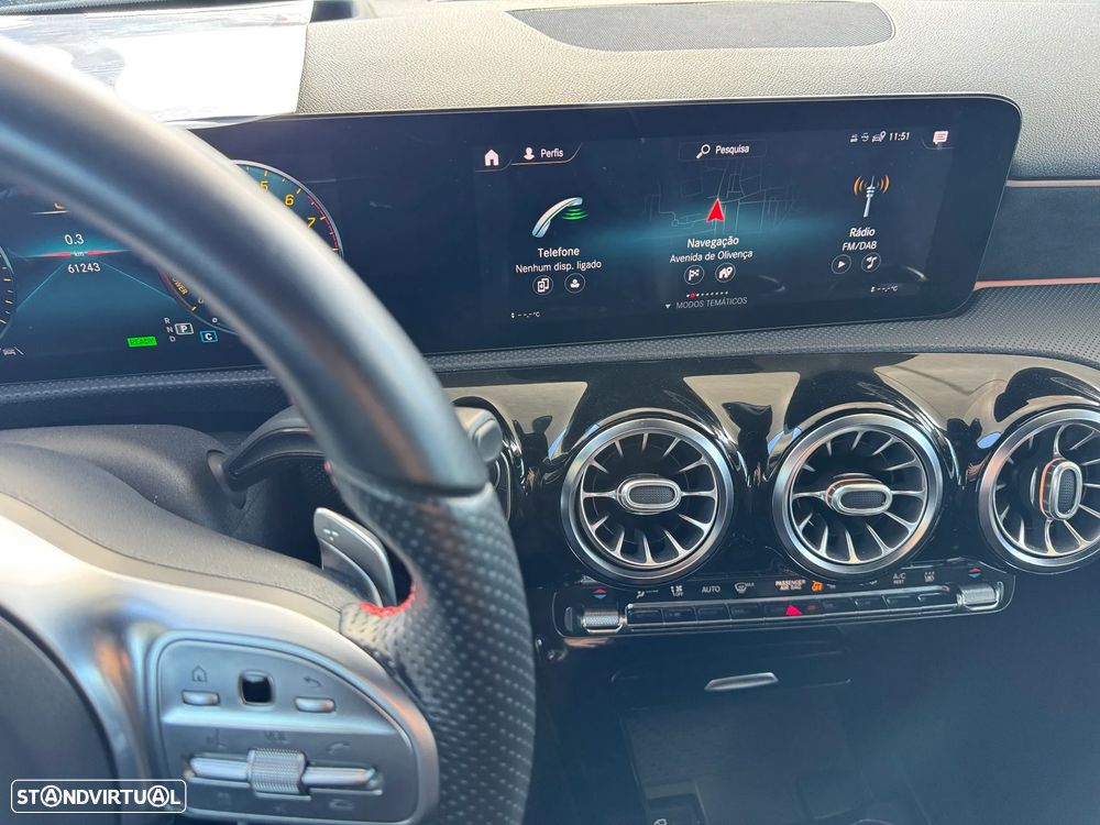 Mercedes-Benz A 250 e AMG Line - 27