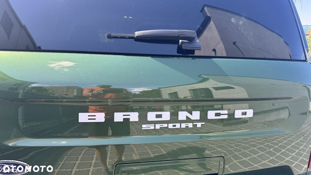 Ford Bronco - 26