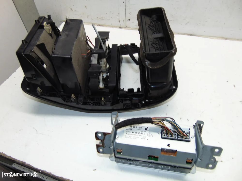 Mitsubishi space star/cargo consola frontal - 9