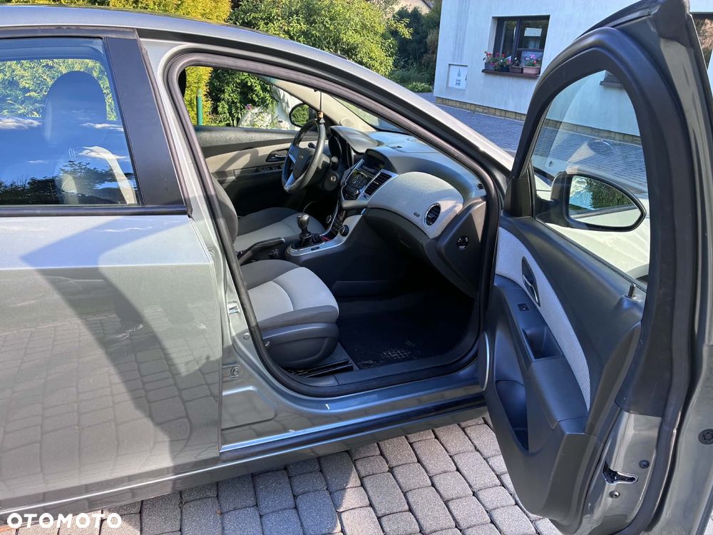Chevrolet Cruze 2.0 VDCi LS - 13