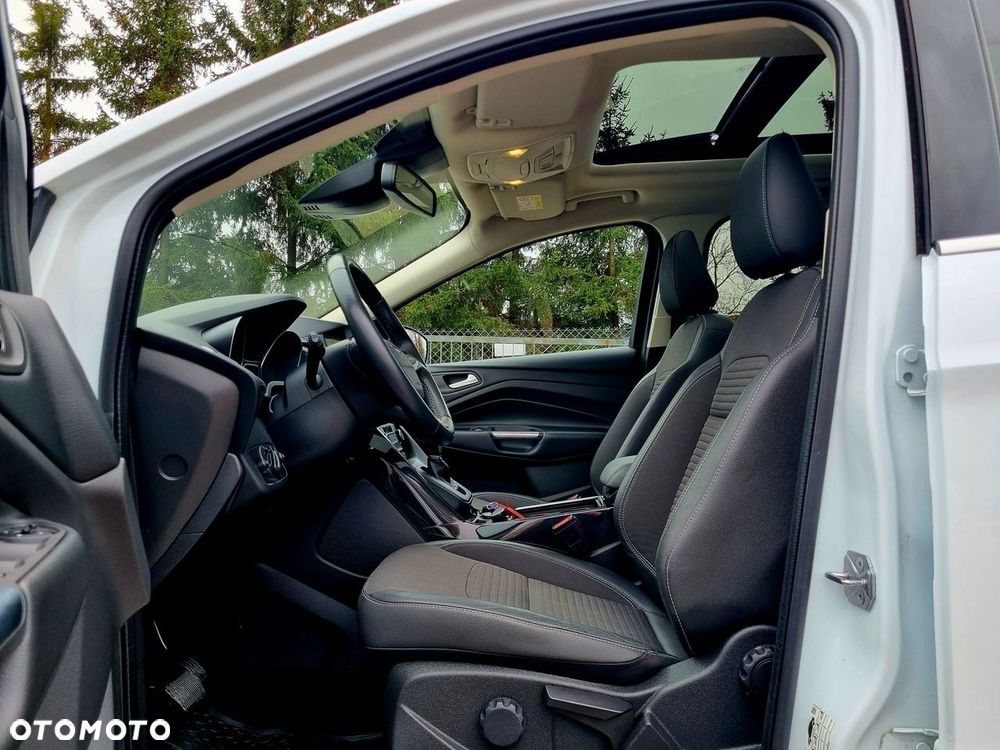 Ford Kuga 2.0 TDCi FWD Titanium - 10