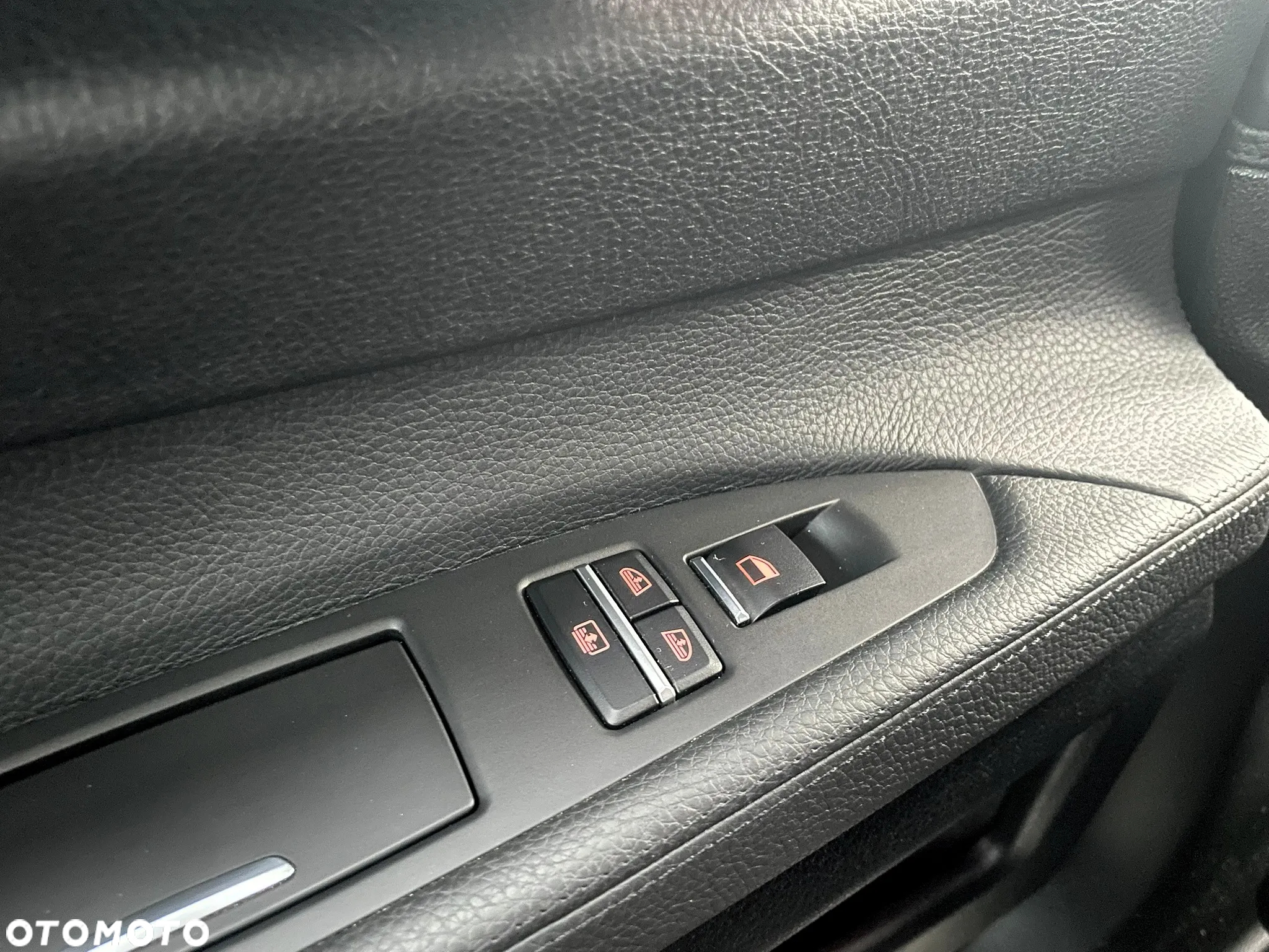 BMW Seria 7 750i - 20