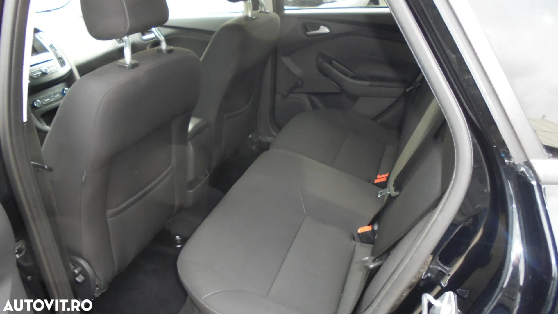 Ford Focus 1.5 TDCi DPF Start-Stopp-System Business - 12
