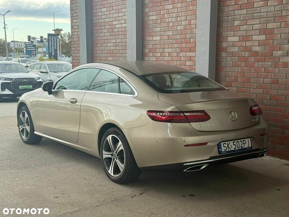 Mercedes-Benz Klasa E - 6