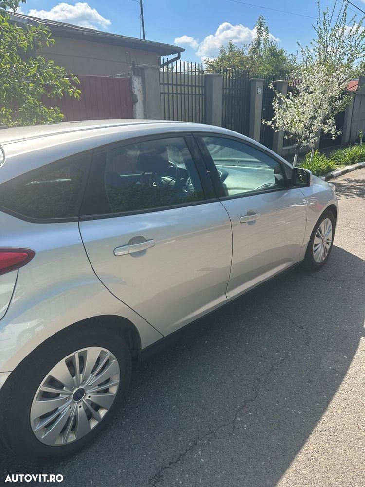 Ford Focus 1.0 EcoBoost Trend - 8