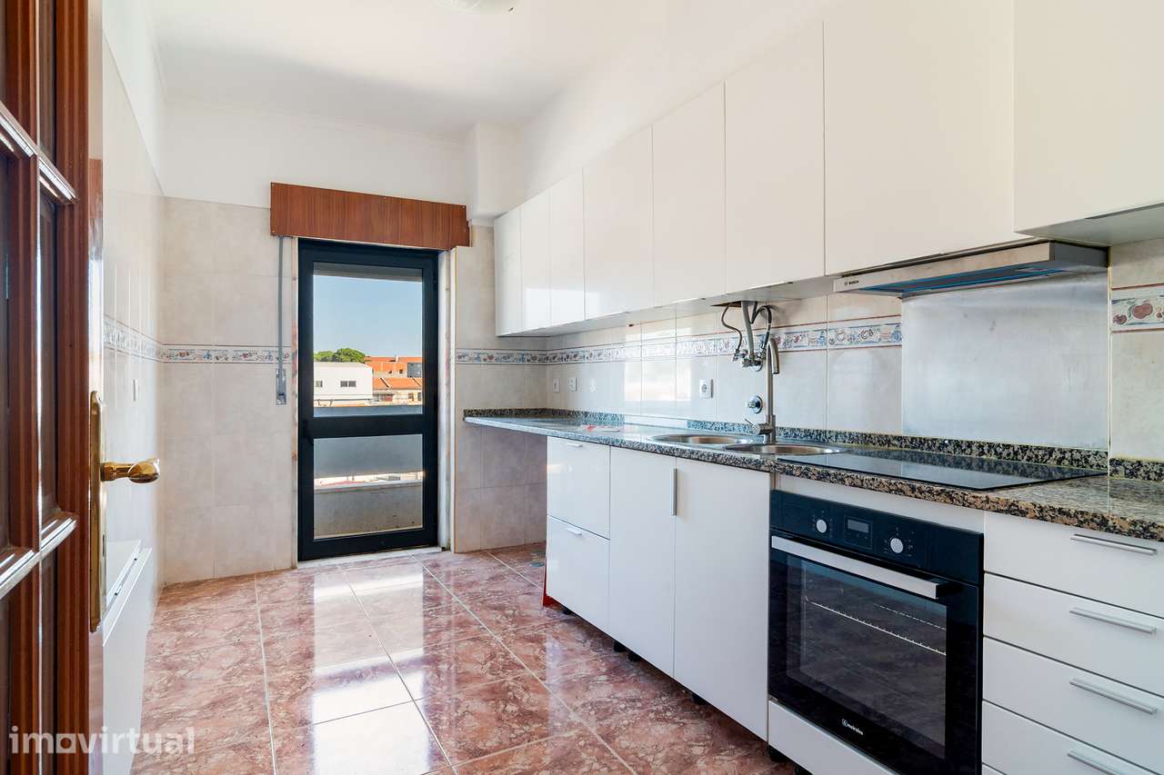 Apartamento T3, Laranjeiro - Grande imagem: 4/17