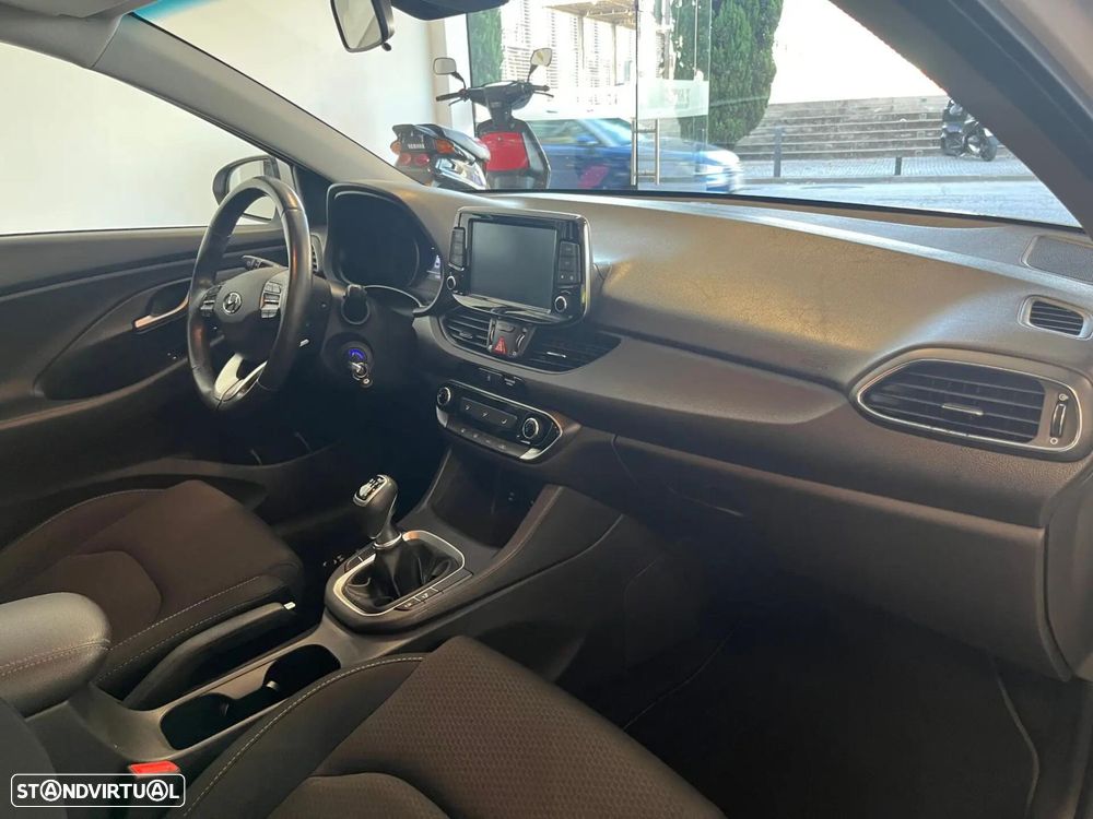 Hyundai i30 1.6 CRDI STyle - 13