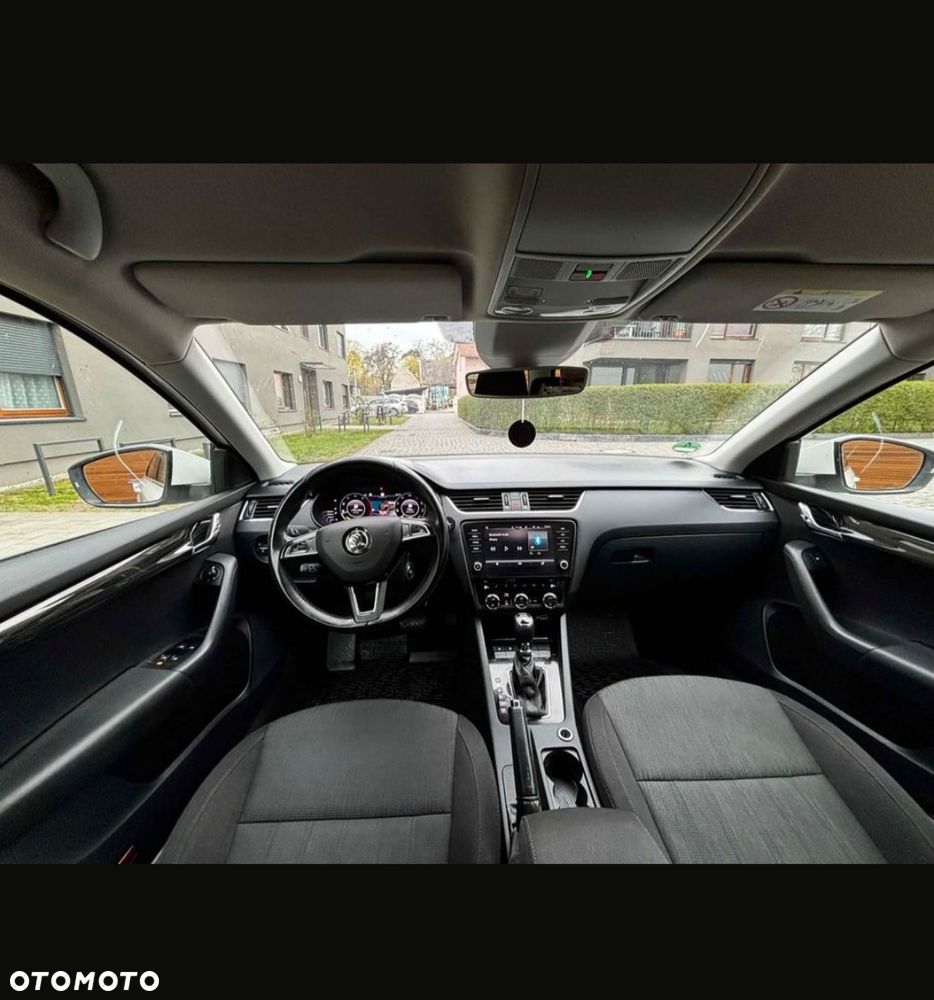 Skoda Octavia 2.0 TDI Drive DSG - 5