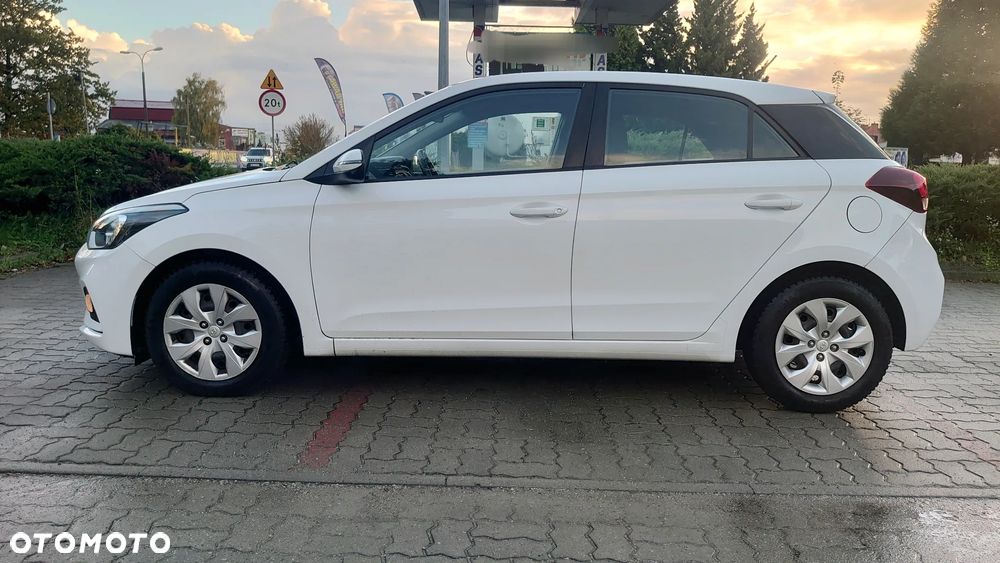Hyundai i20 1.2 - 8