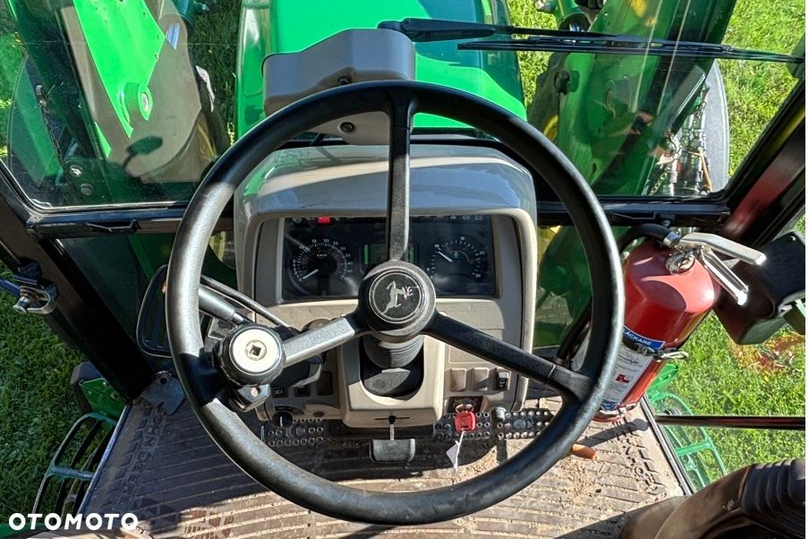 John Deere John Deere 5820 , rok 2005 , ideal stan / 88 KM - 2